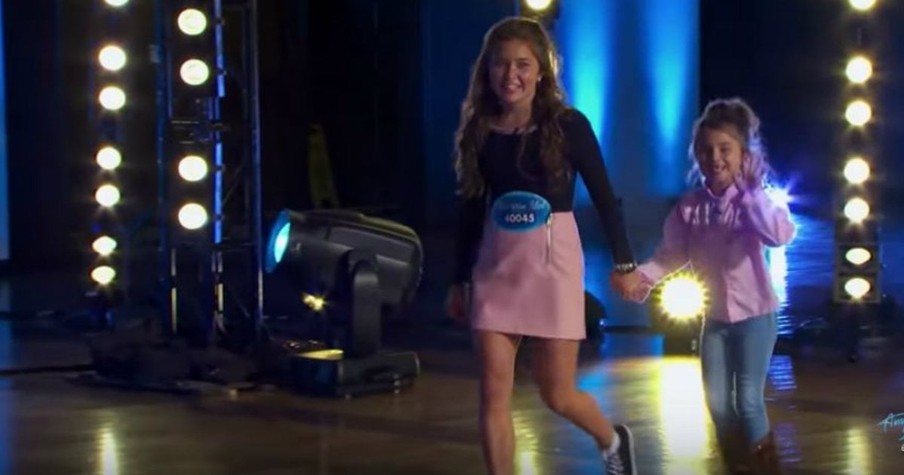 American Idol Contestant Auditions With Her Little Sister