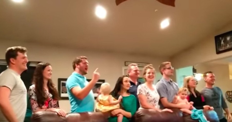 A Performing Family Gave Their Best Performance In A Les Miserable Karaoke Song