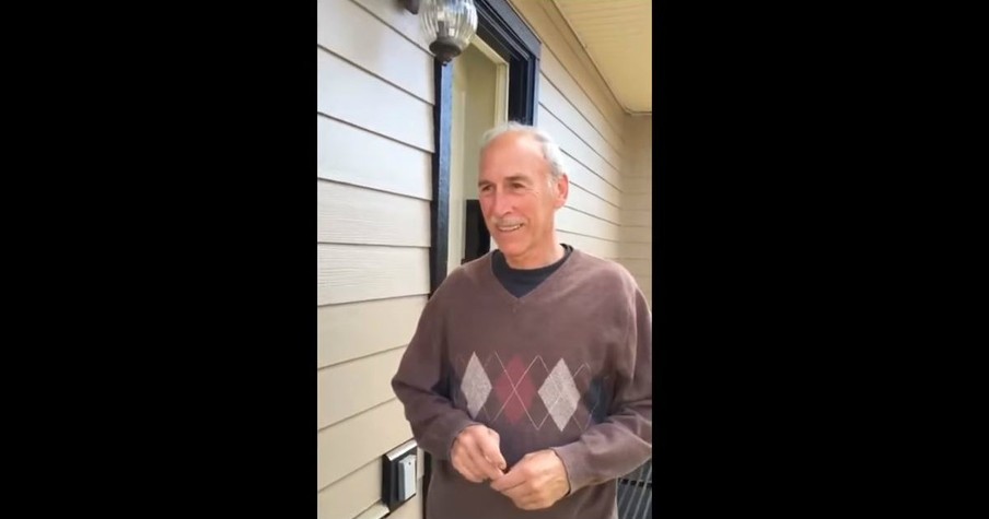 Grandpa Got A Huge Surprise From His Grandkids for His 70th Birthday