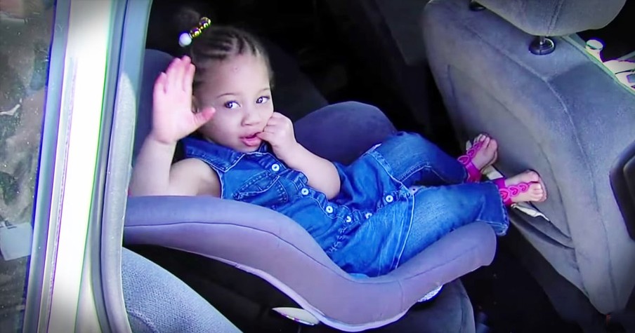 Police Officer Buys Dad Car Seat Instead of Giving a Ticket