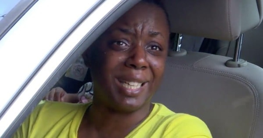 Single Mom Found Herself Homeless And Living In Car With Her Kids, Then Strangers Stepped In