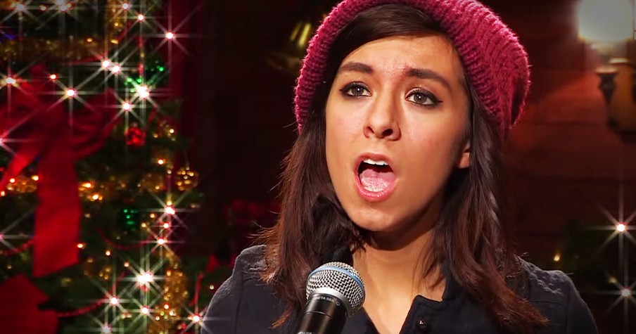Christina Grimmie Sings 'O Come, O Come, Emmanuel'