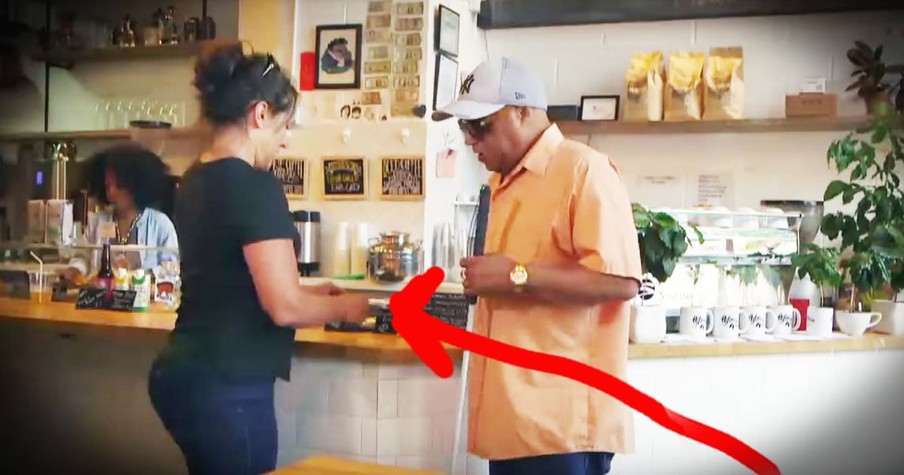 Strangers Stand Up For A Blind Man During Social Experiment