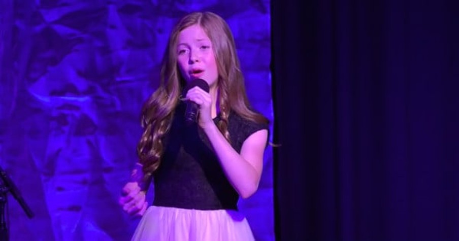 Lexi Walker Sings 'Amazing Grace' and 'America the Beautiful'