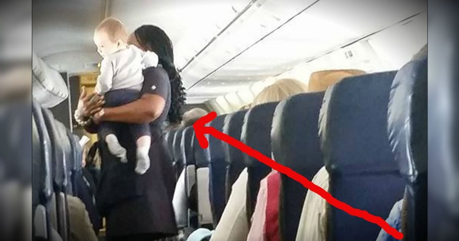 Flight Attendant’s Kindness Towards A Tiny Passenger Goes Viral