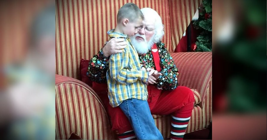 Santa's Powerful Message For A Boy With Autism: It's Okay To Be You