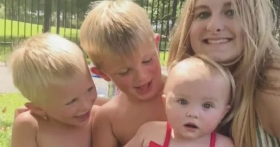 Mom Ran Into Burning House To Save Her 4 Kids And Now Strangers Are Helping Her Recover