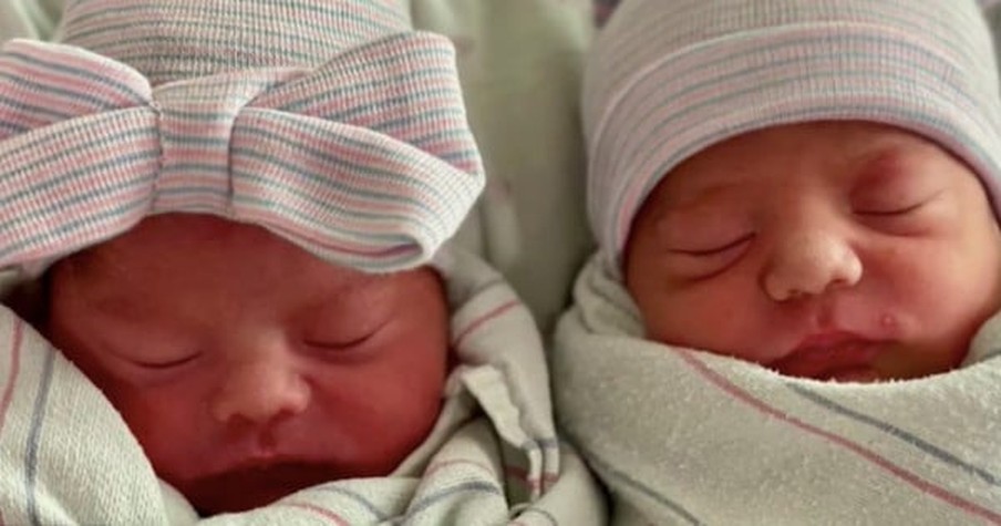 Mom Goes Into Labor And Gives Birth To Twins Born On Different Days In Different Years