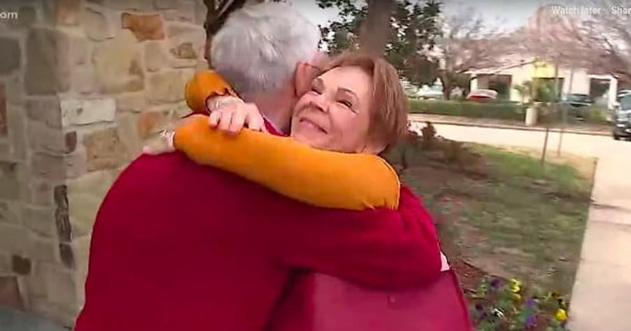 Brother and Sister Reunited After 70 Years Thanks To A 'Flat Miracle'