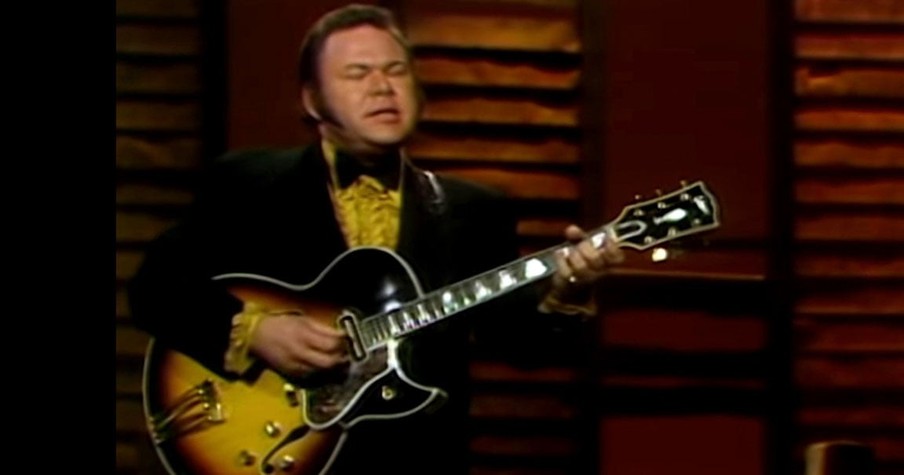 Hee Haw Host Roy Clark - A Life Remembered