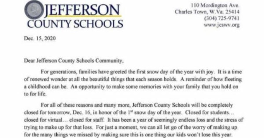 School Snow Day Announcement Has Internet Choking Up