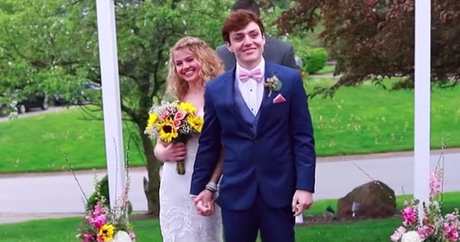 Teen With Cancer Learns He Has Little Time Left And So He Marries His High School Sweetheart