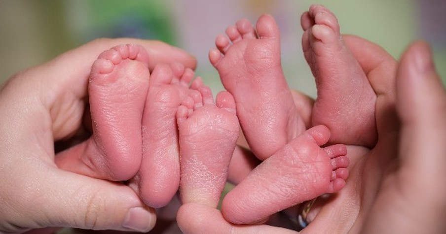 After Enduring 3 Miscarriages, This Couple Received A Miracle To Make Up For It...TRIPLETS!