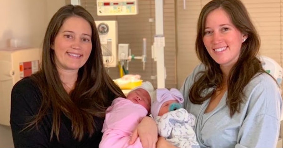 Twin Sisters Both Go Into Labor On Their Birthday And Have Babies 90 Minutes Apart