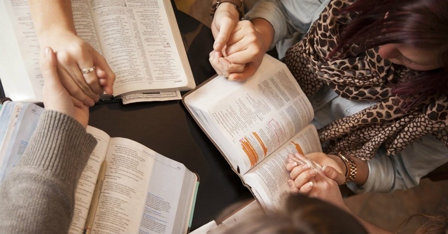 Top 10 Bible Verses about Friendship