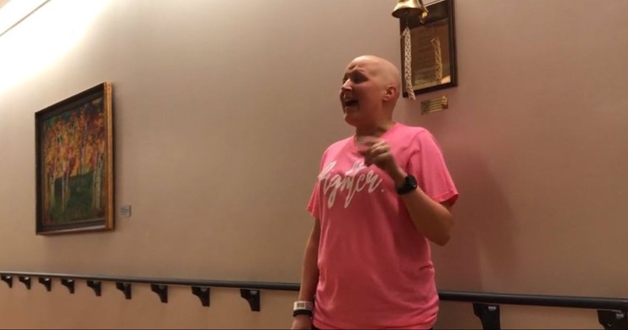 Woman Sings ‘Amazing Grace’ To Celebrate Beating Cancer