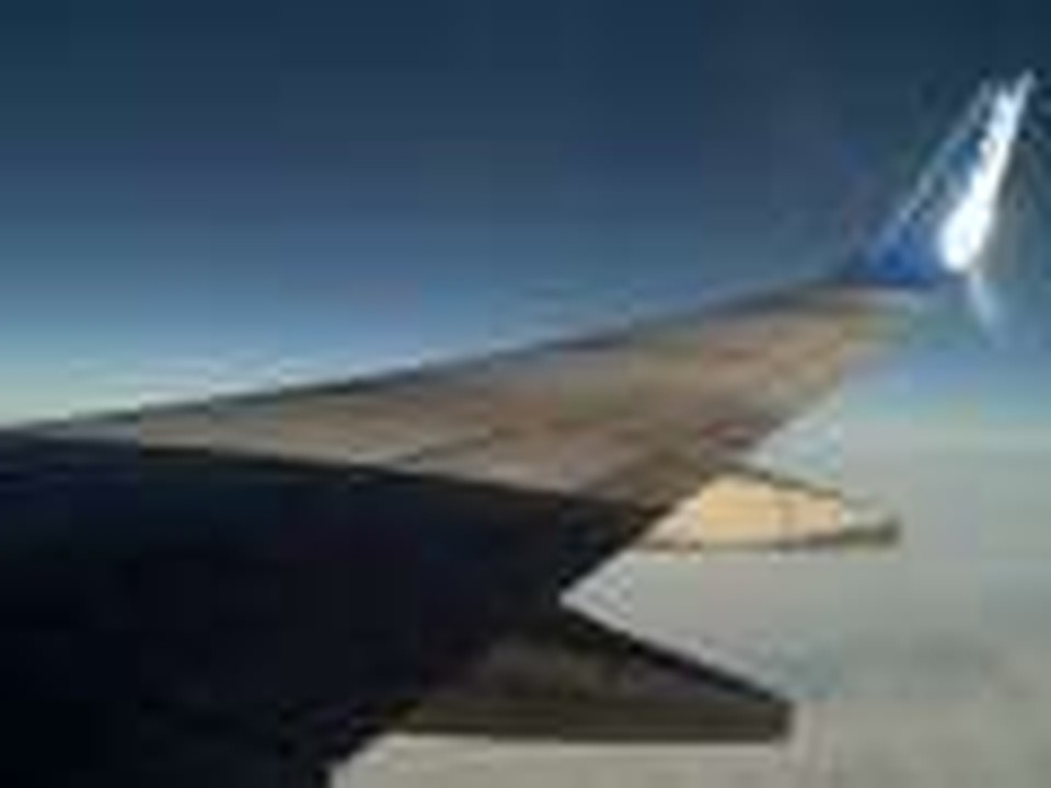 spying on the airplane