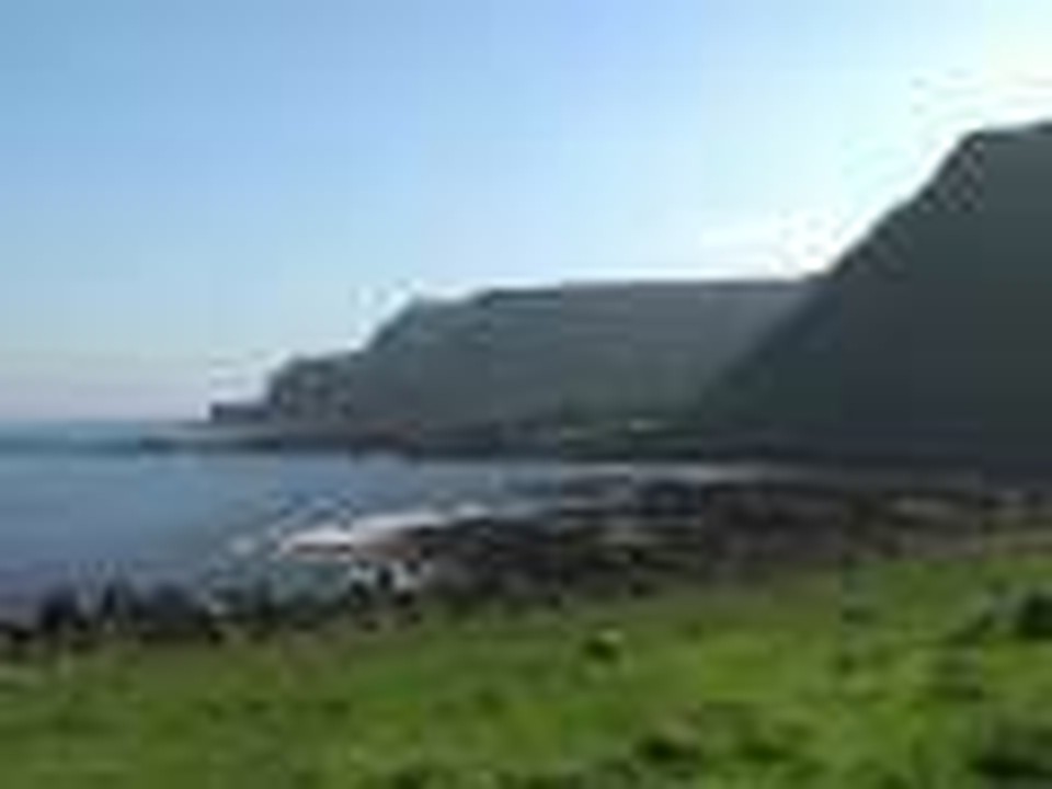 THE GIANT'S CAUSEWAY N. IRELAND