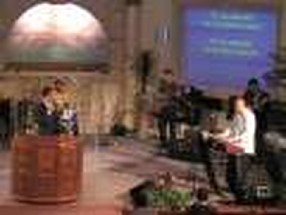 Trinity Church Worship (spanish) 6/1/08 Part 1