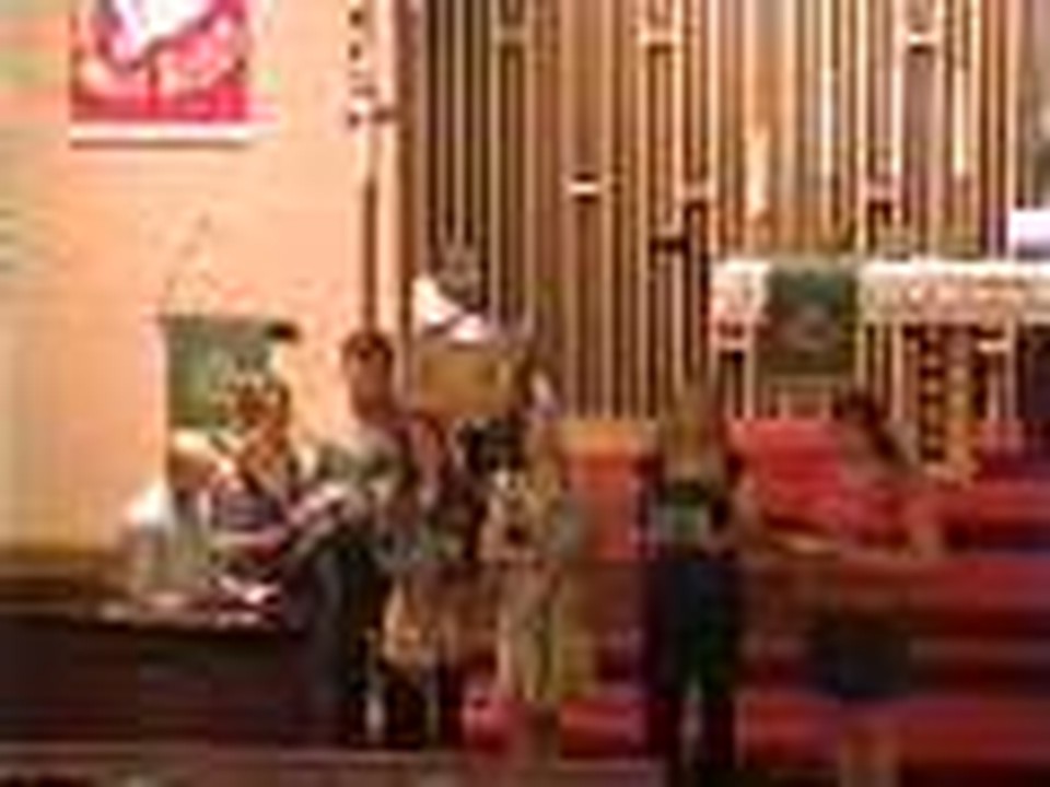 Mt. Calvary LYF sings "Better Is One Day"