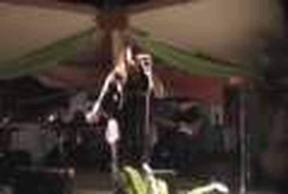 Claudina Brinn en vivo / Live