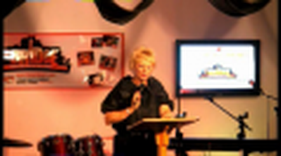 Rachelle speaks on the topic of worship...