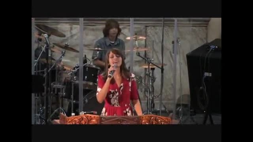 Trinity Church Worship (Spanish) 11-7-2010 Part-2
