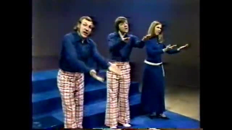 Medley: I Heard the Voice/Lean On Me/Magnificent Sanctuary Band