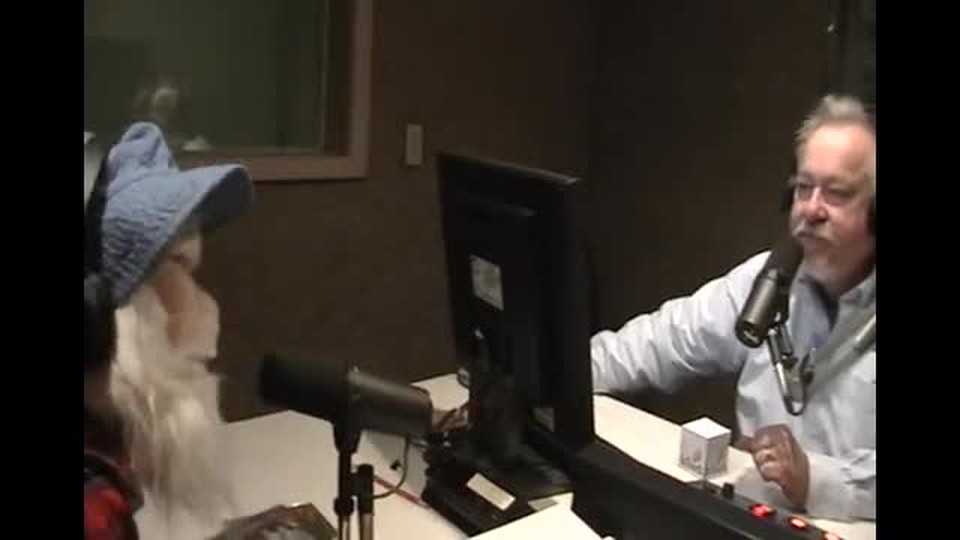 Eli the Puppet on the Radio at WPOS