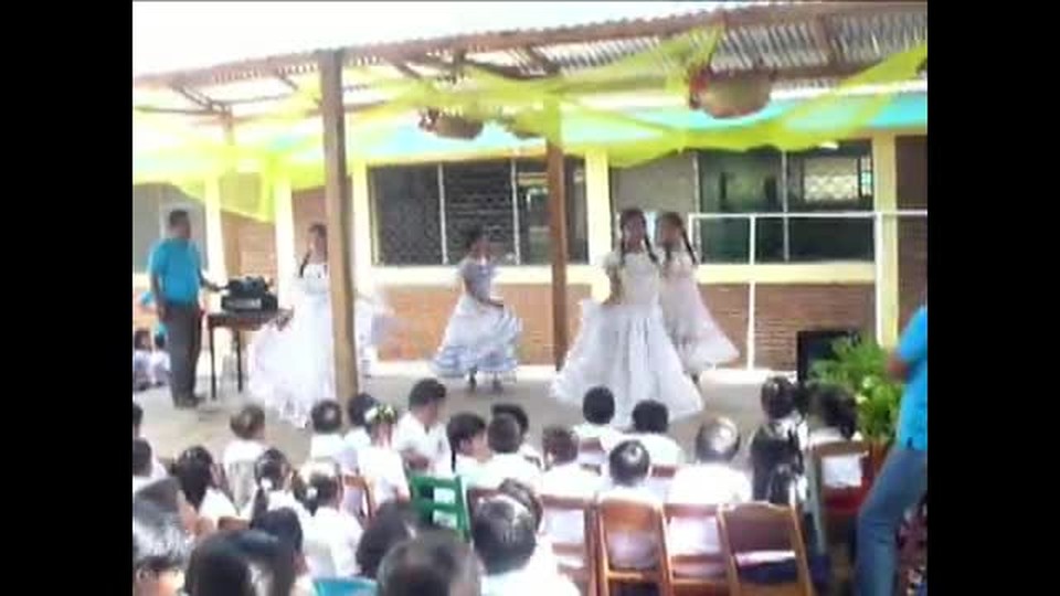 2011-03-31 Mission Highlights - Iglesia Nuevo Horizonte (Masatepe, NI) Traditional Dance
