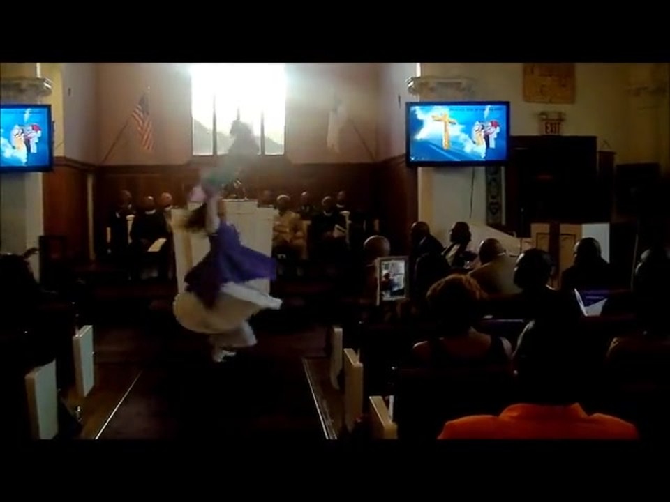 Praise is What I DO (Streamer Praise Dance)