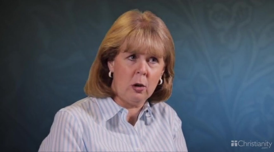 Christianity.com: Should women wear head coverings in church services? - Mary Mohler