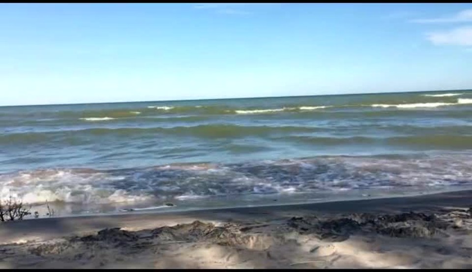 Relaxing Music with Scriptures from the beach