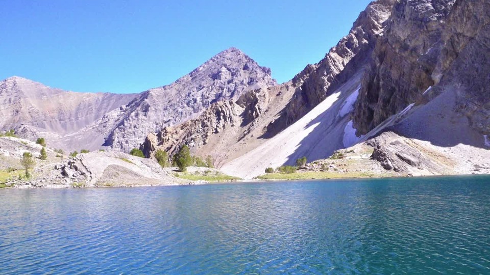 Leatherman Pass Lake (TIS059)