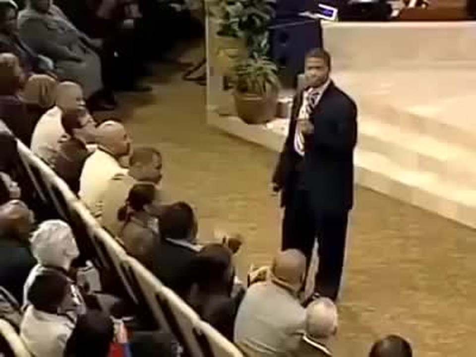 Brian Carn sings Old School Hymns at The River Church