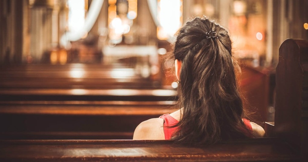 10 Conversation Starters to Make Church Guests Feel Welcome