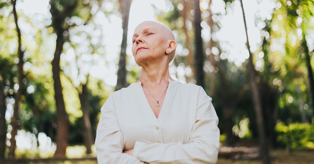 7 Powerful Prayers for Those Battling Cancer