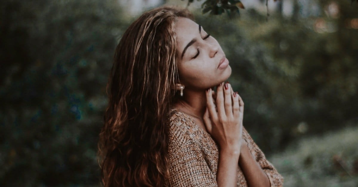 9. Prayer Helps Us Set Our Minds on God 