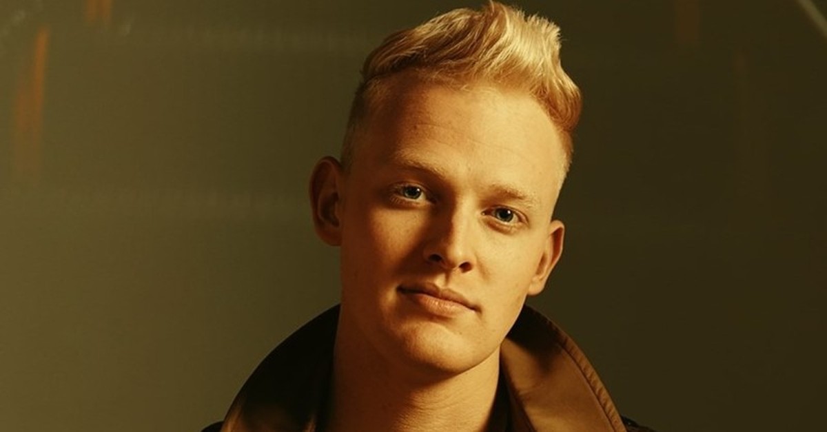 3. Cade Thompson (@cadethompsonmusic)