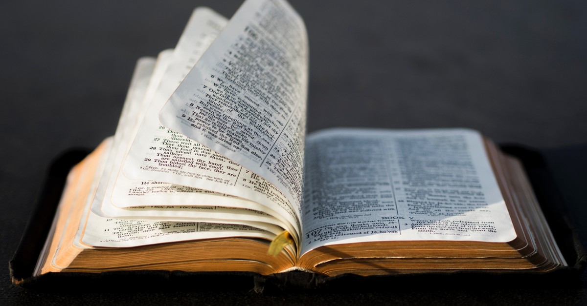 7 Crucial Reasons We Need to Remember God's Word
