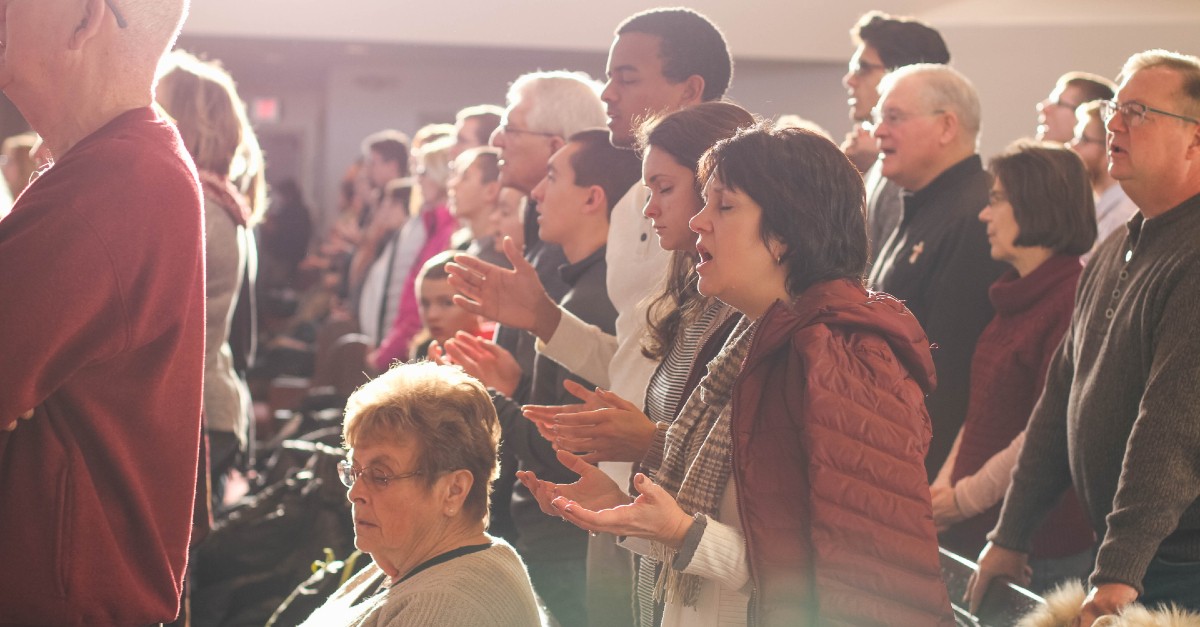 10 Amazing Hymns Perfect for Thanksgiving Day