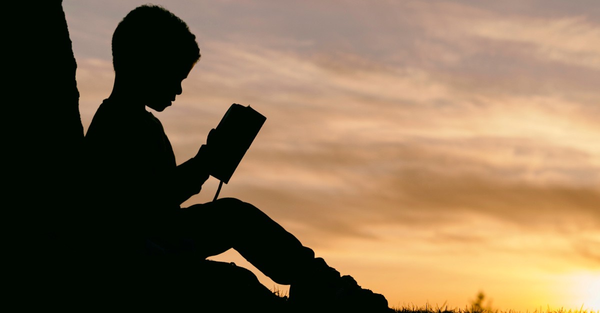 boy reading the Bible, little boy shares the gospel, leads worship on The Jennifer Hudson Show