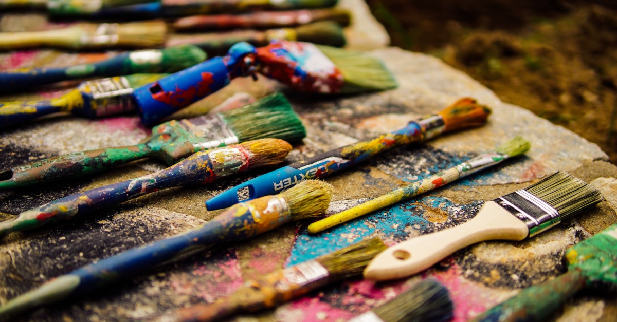 Paint brushes, art imitates creation
