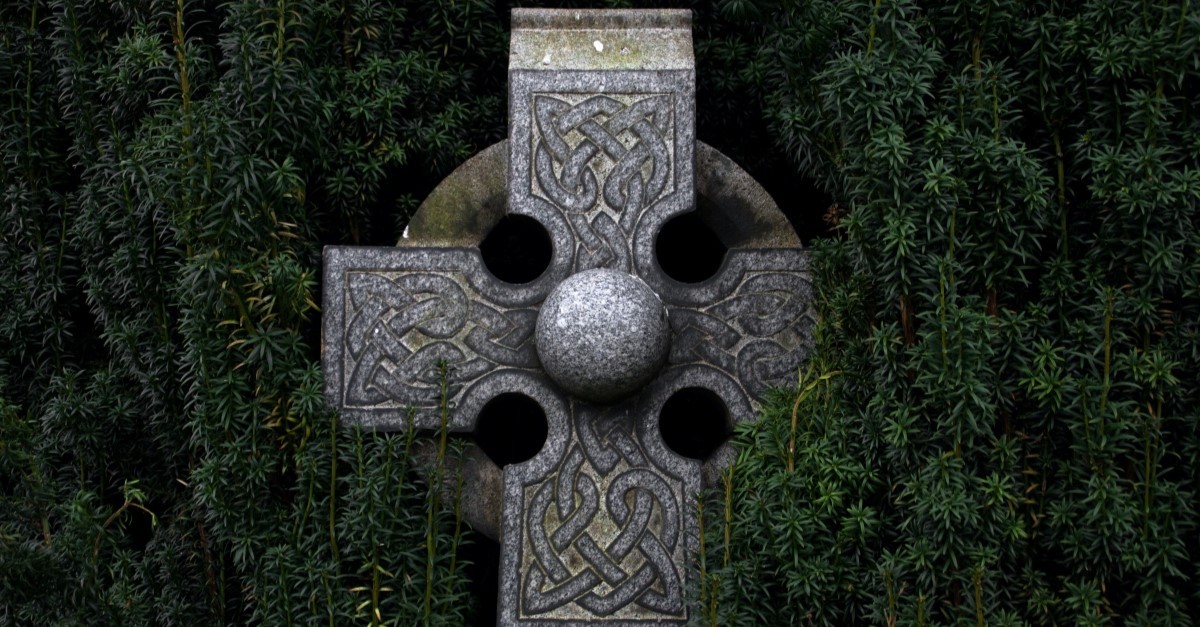 Celtic cross, celtic missionaries ireland