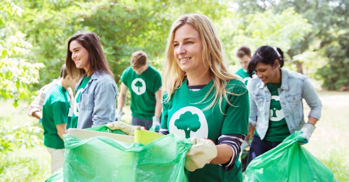 community recycling project, celebrate earth day with your neighbors