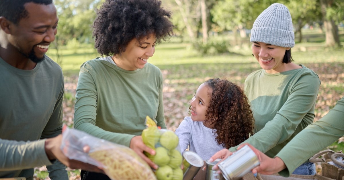 family doing community service, reasons to get involved in church when your schedule is full