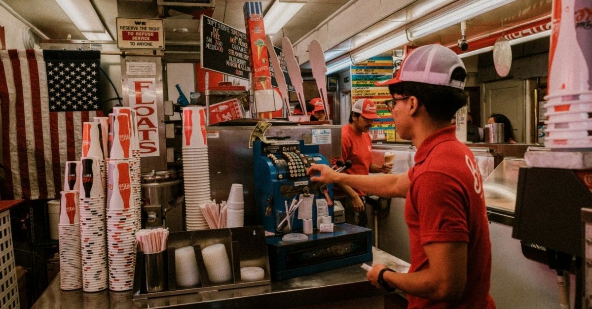 Teen working at a fast food restaurant