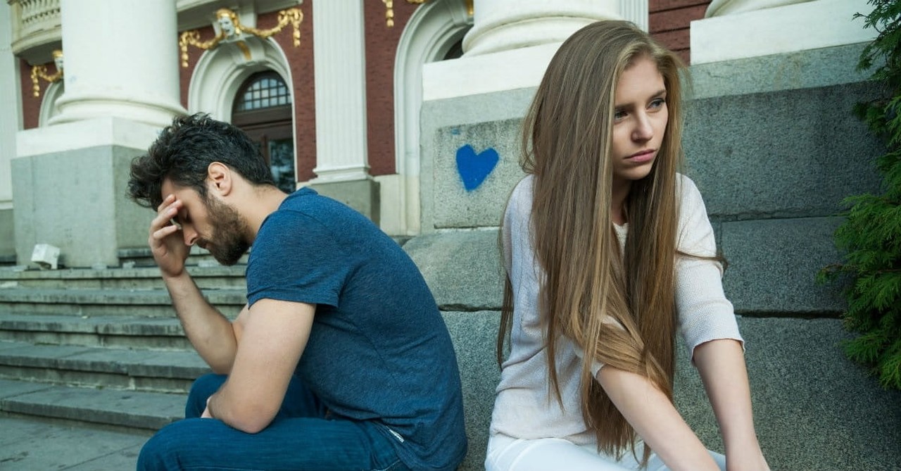 12. 5 Signs the Man You're Dating is Not Your Future Spouse