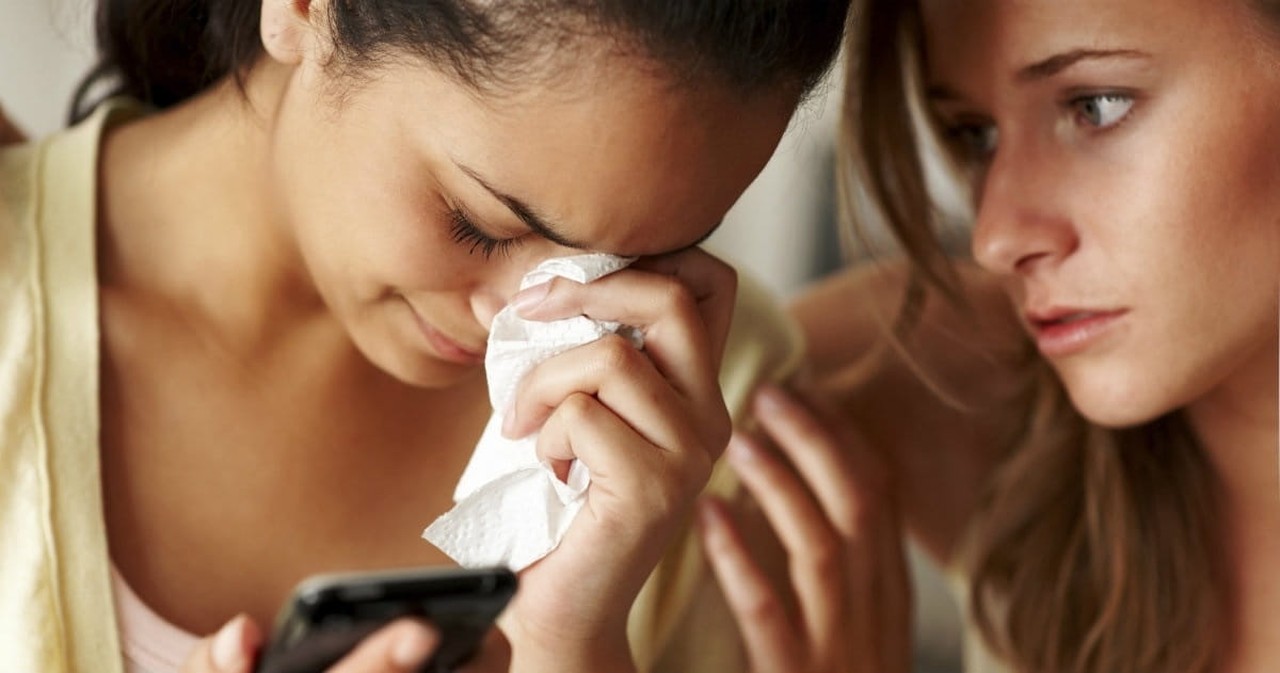 4. A sudden burst of sadness makes a scene during worship 