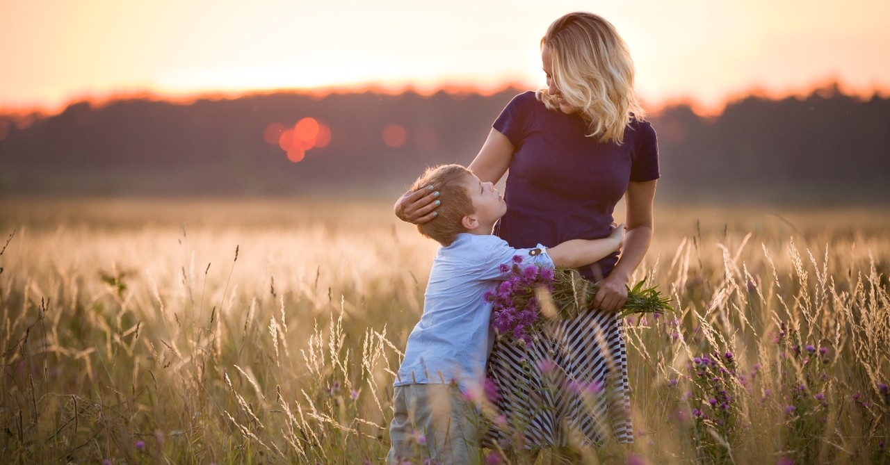 4. Fun Family Photo Shoot